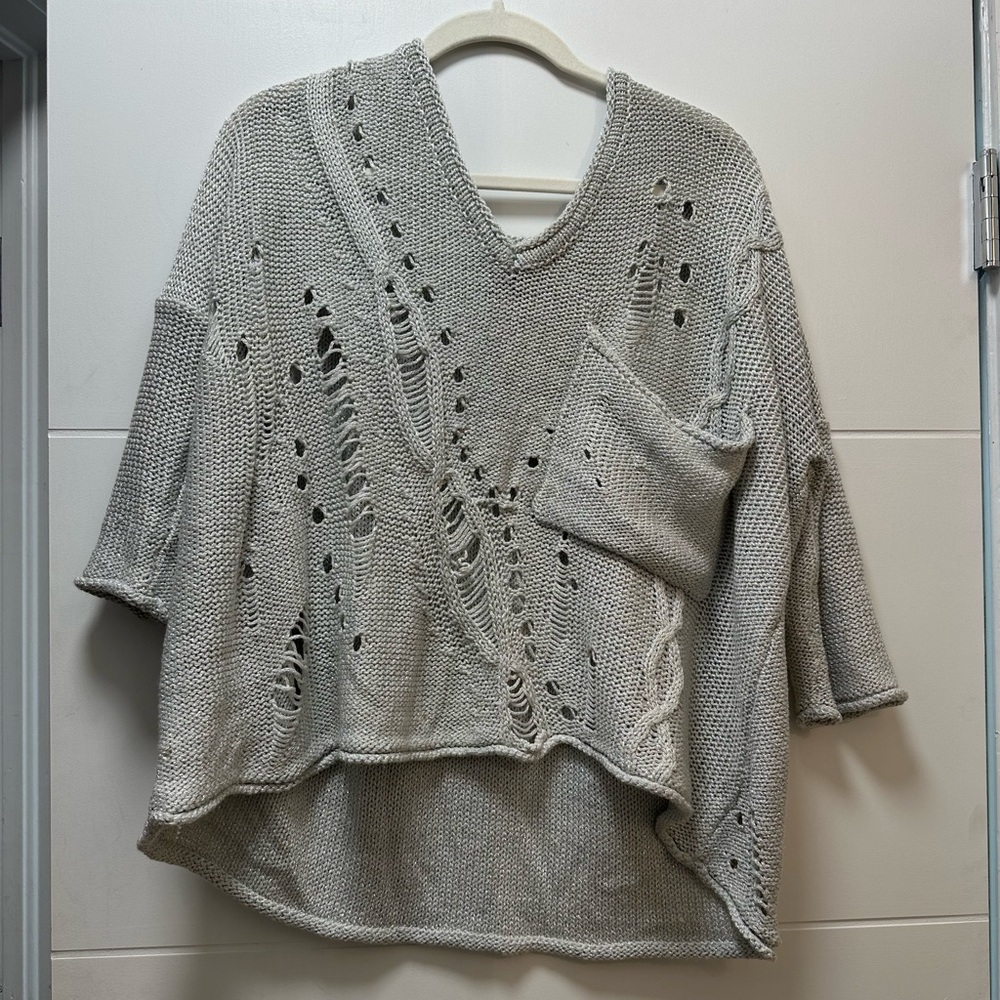 Elegant La Rok VNeck Knit Sweater in Light Gray